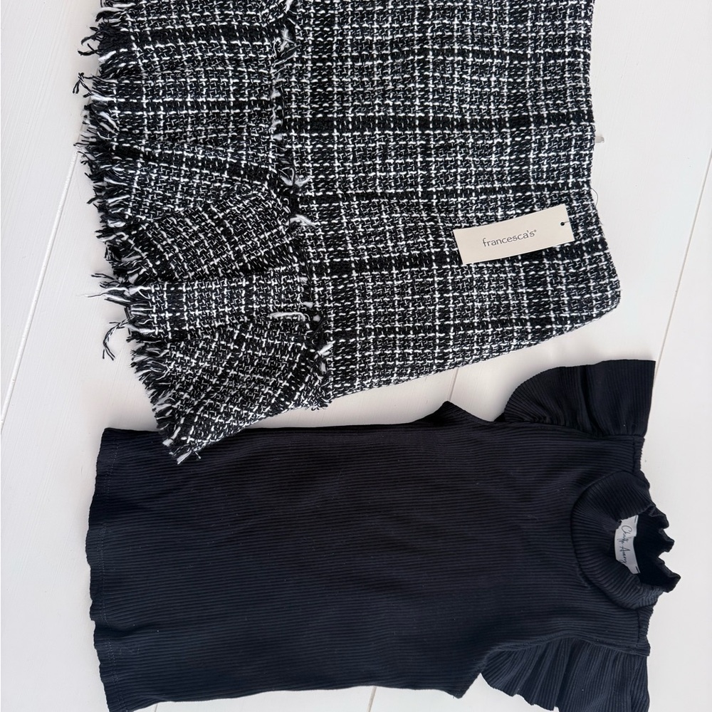 Francesca's Collections Black Ribbed Ruffle Sleeve Top for Girls